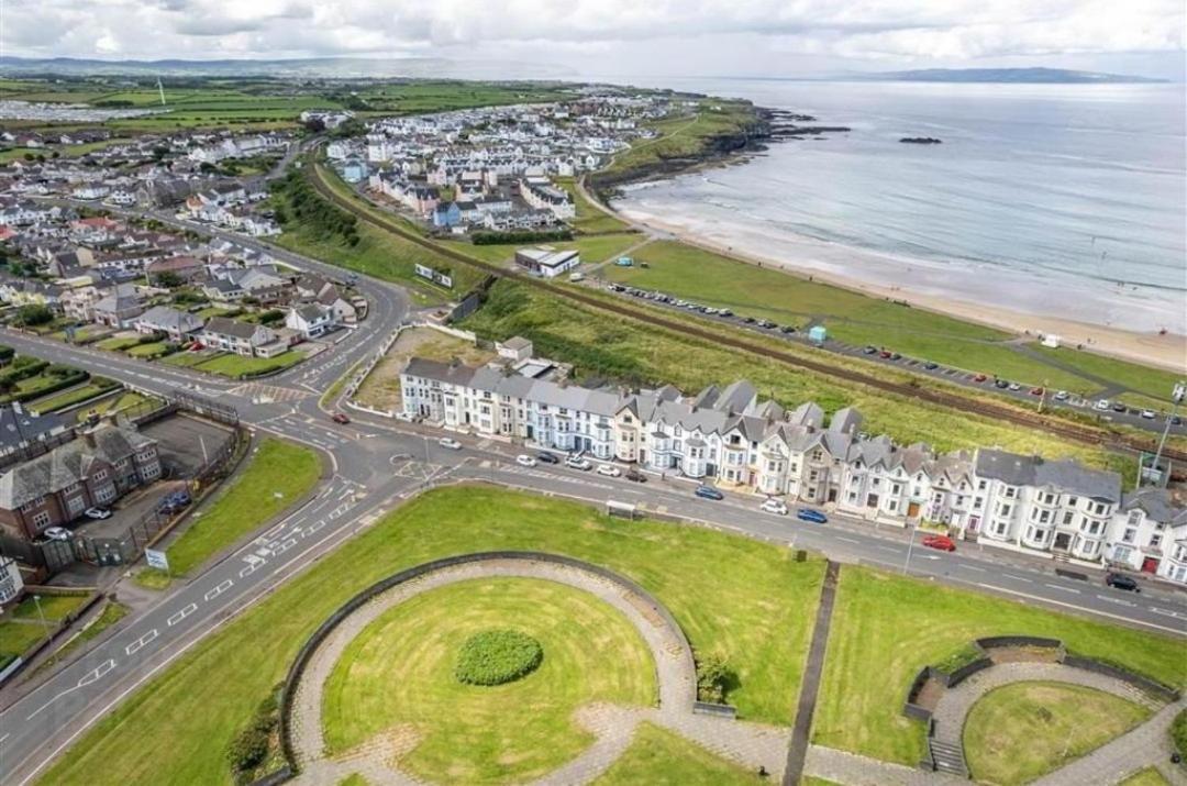 Апартаменты 1 Dunluce Park - Portrush By The Sea Экстерьер фото